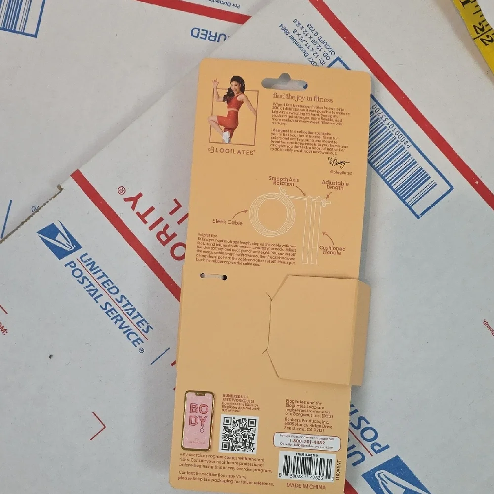 NEW Blogilates Premium Jump Rope - Picture 3 of 4